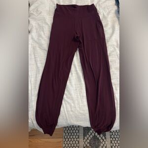 Lululemon Alton jogger maroon